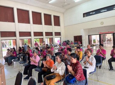 ทำบุญถวายภัตตาหารเพลแด่พระภิกษุสงฆ์ เพื่อความเป็นสิริมงคล ... พารามิเตอร์รูปภาพ 37